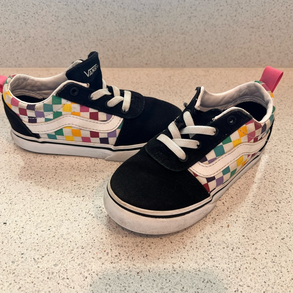 Adorable kids Vans
